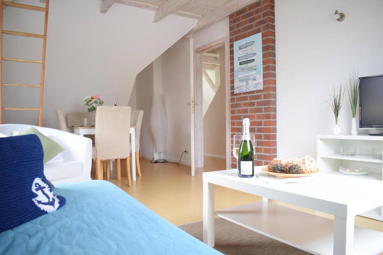 Ferienwohnung Hafenwestseite Neustadt Neustadt in Holstein Exterior photo